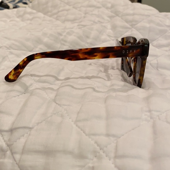 Sunglasses - Picture 3 of 3